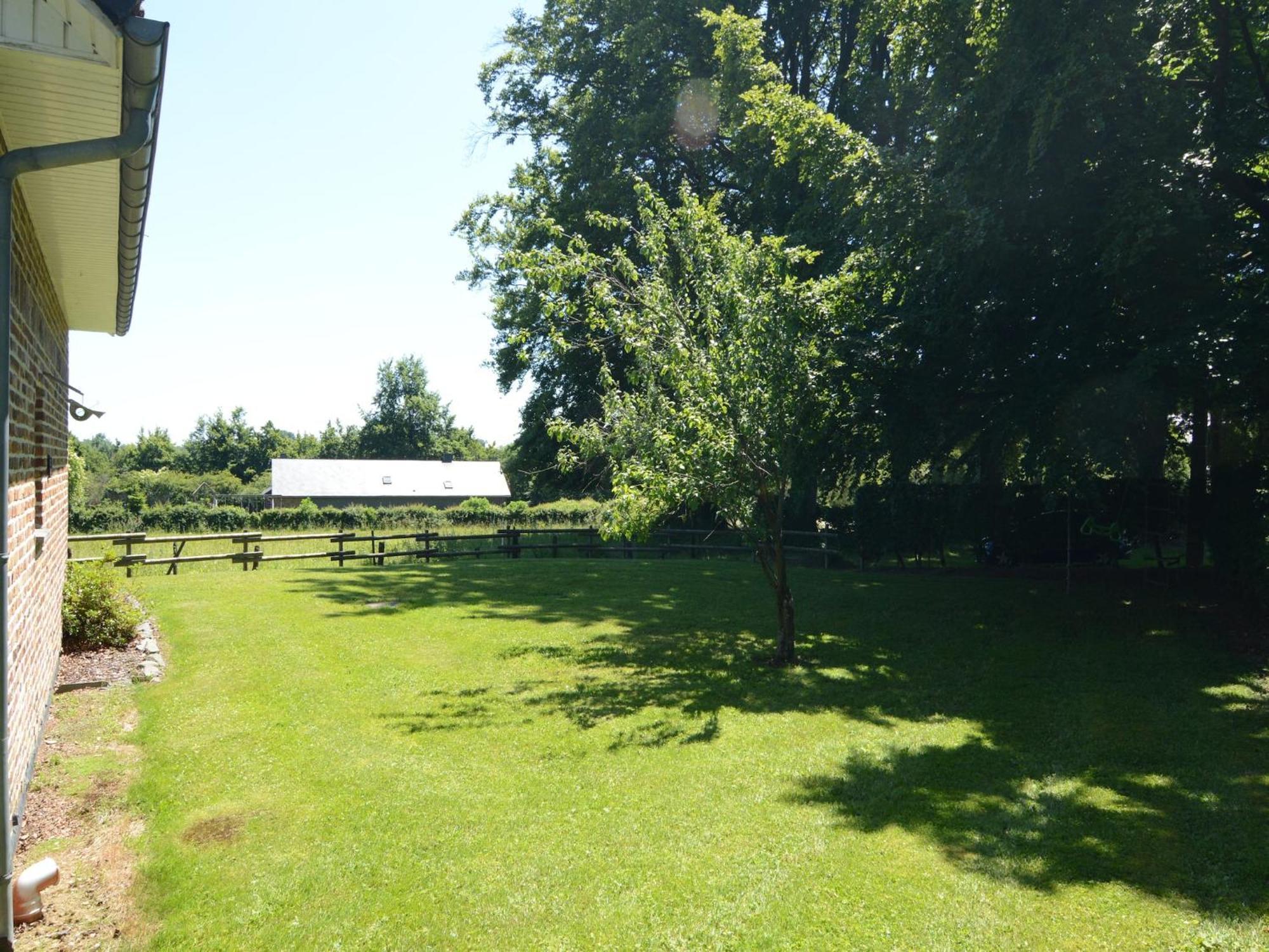 Picture Perfect Holiday Home In Sourbrodt With Garden Bbq Exteriér fotografie